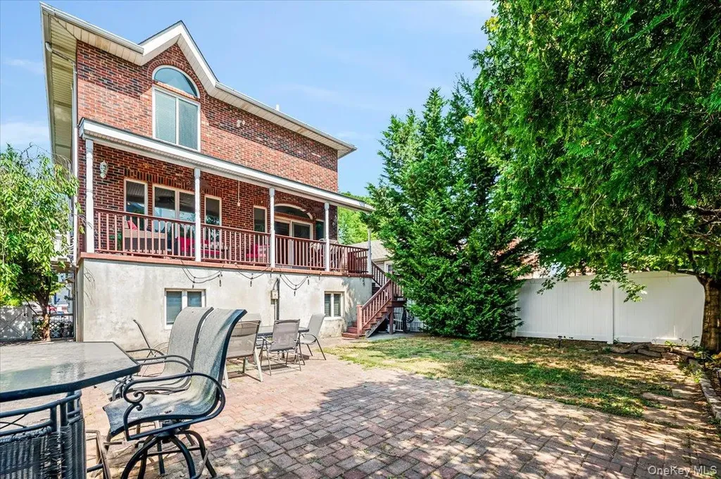 3218 Glennon Place Bronx NY 10465