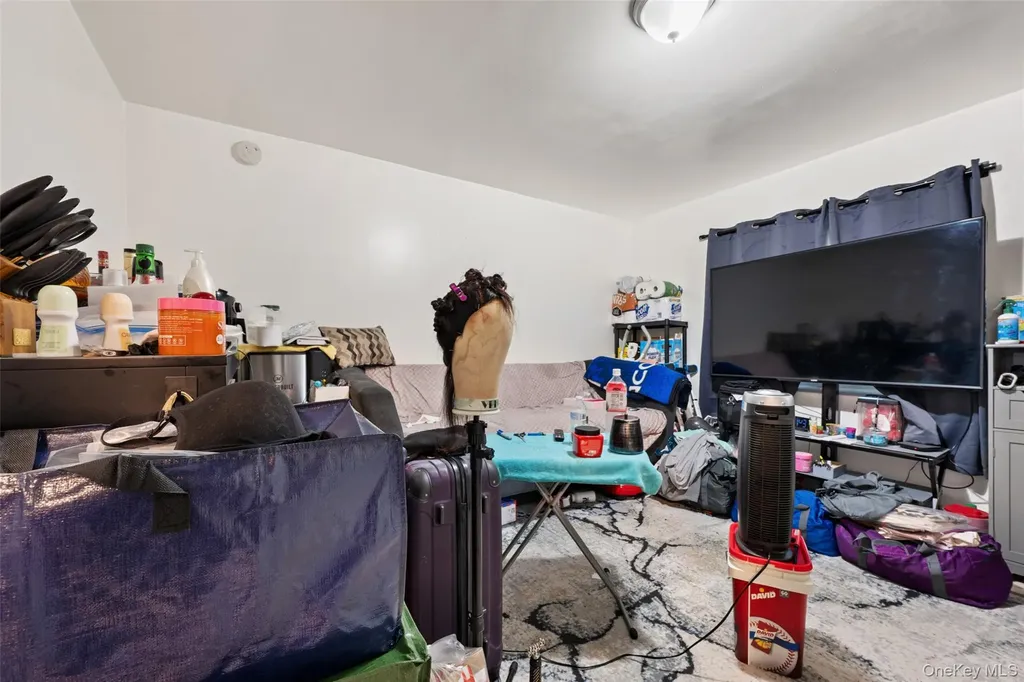 959 E 220th Street Bronx NY 10469