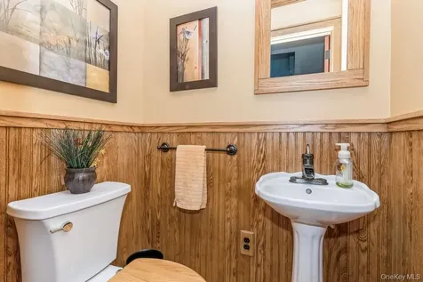 105 Howell Street Bellmore NY 11710