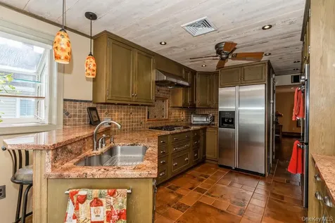 105 Howell Street Bellmore NY 11710