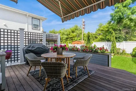 105 Howell Street Bellmore NY 11710