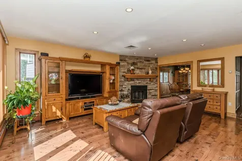105 Howell Street Bellmore NY 11710