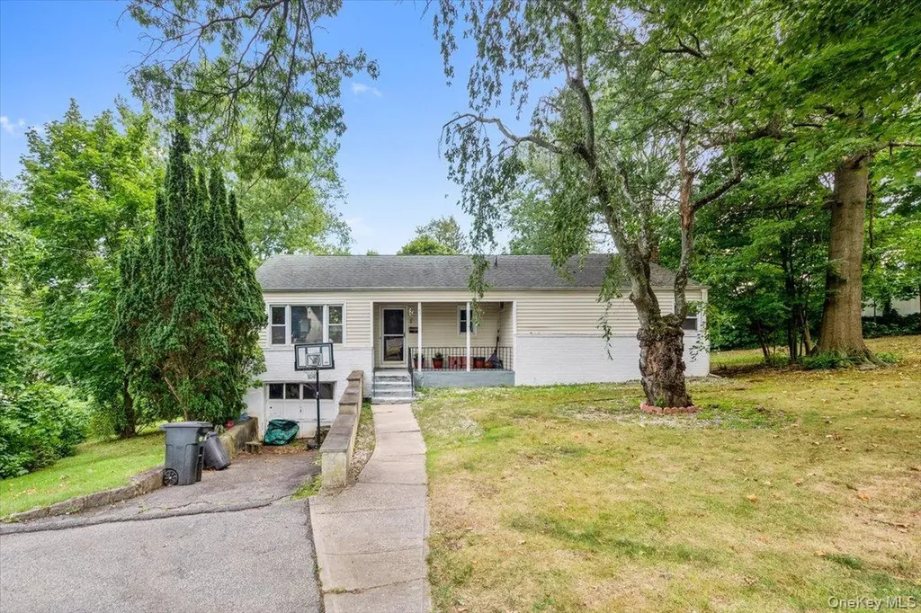 101 Cresthill Road Yonkers NY 10710