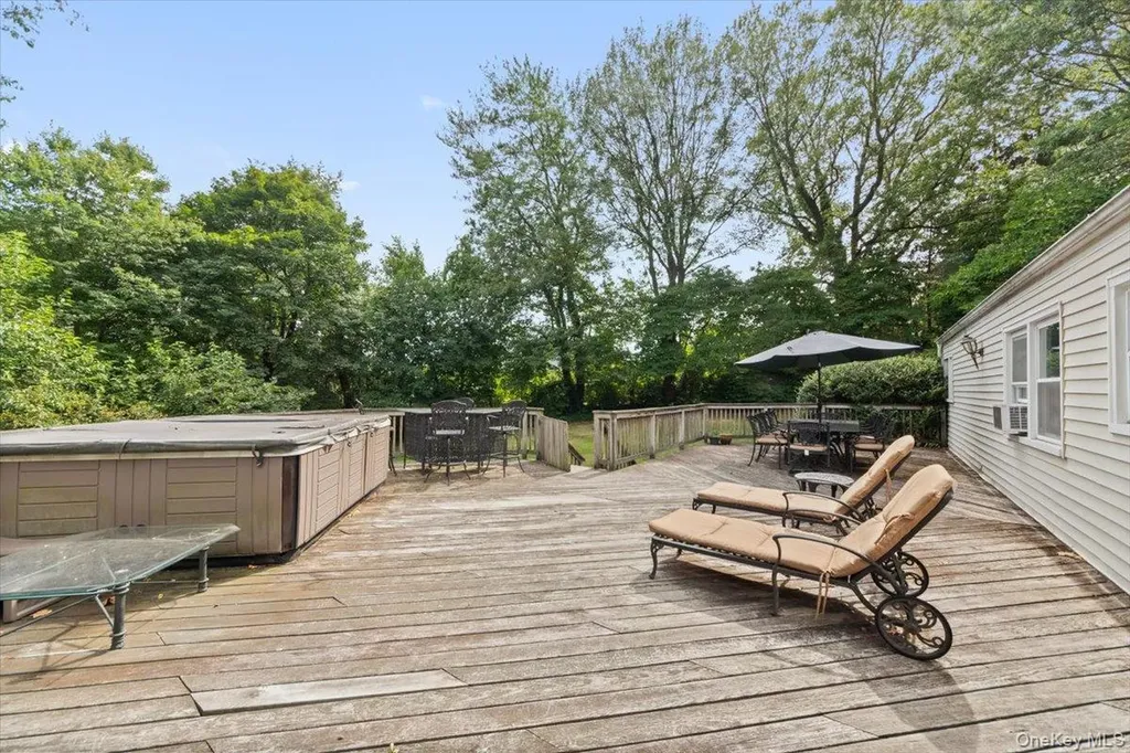 101 Cresthill Road Yonkers NY 10710