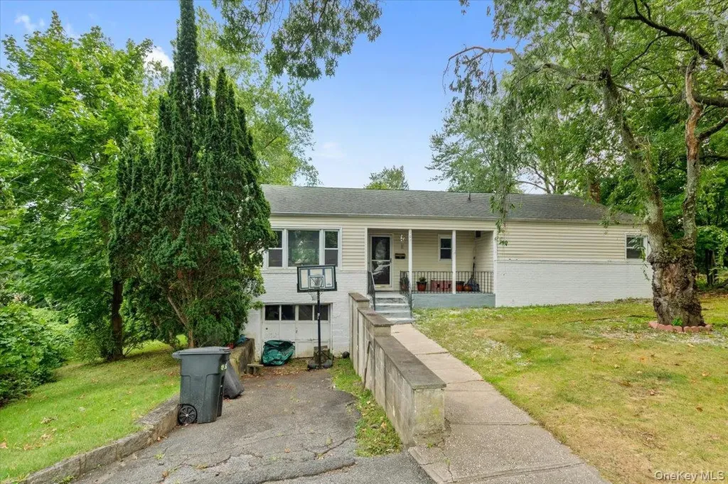 101 Cresthill Road Yonkers NY 10710