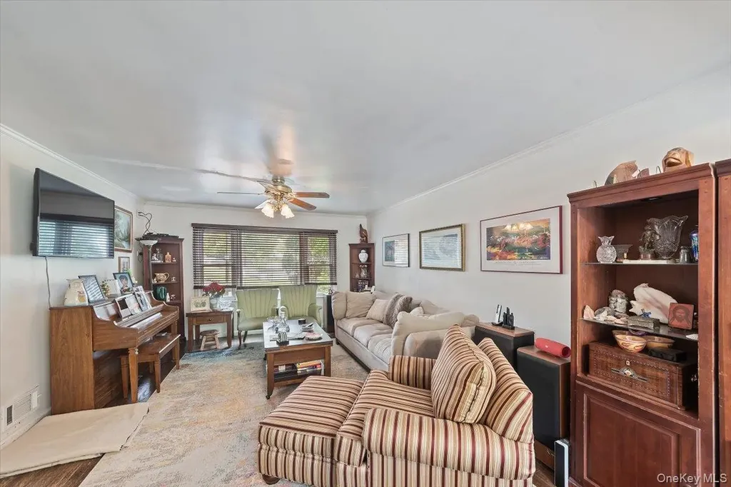 101 Cresthill Road Yonkers NY 10710