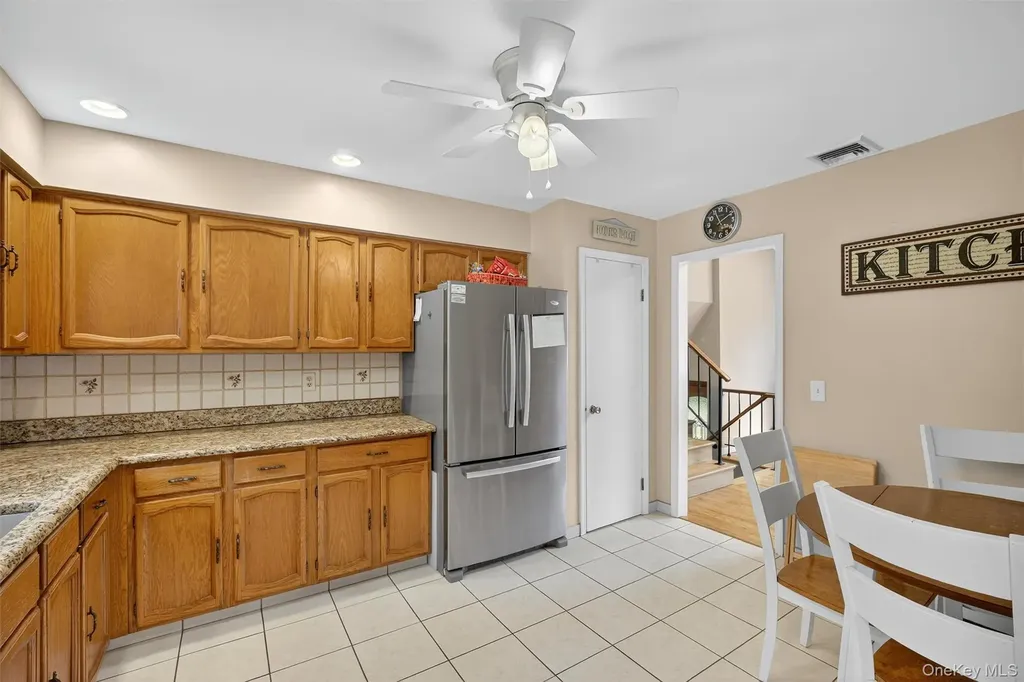20 Pinebrook Loop Hopewell Junction NY 12533