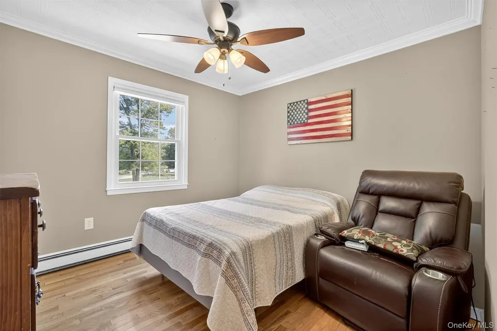 20 Pinebrook Loop Hopewell Junction NY 12533