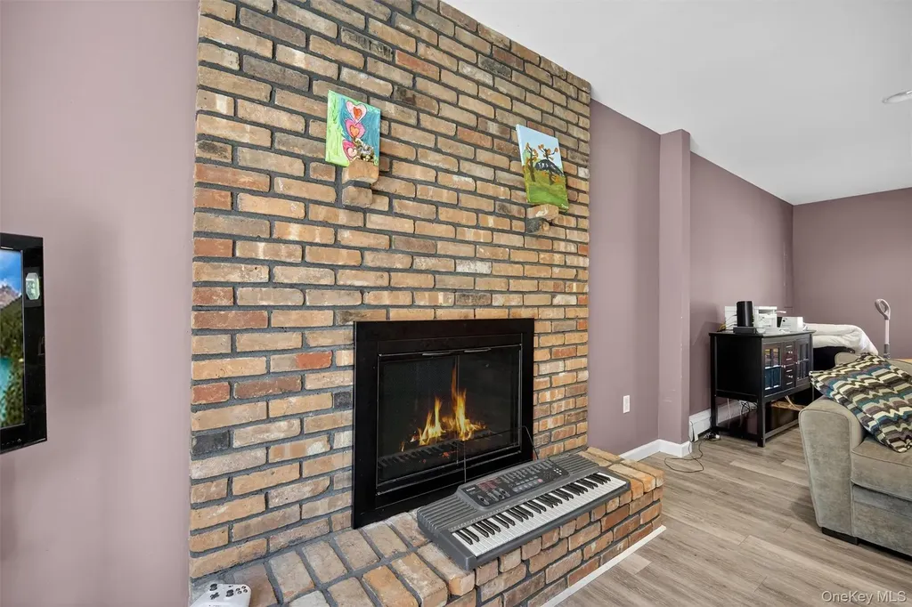 20 Pinebrook Loop Hopewell Junction NY 12533