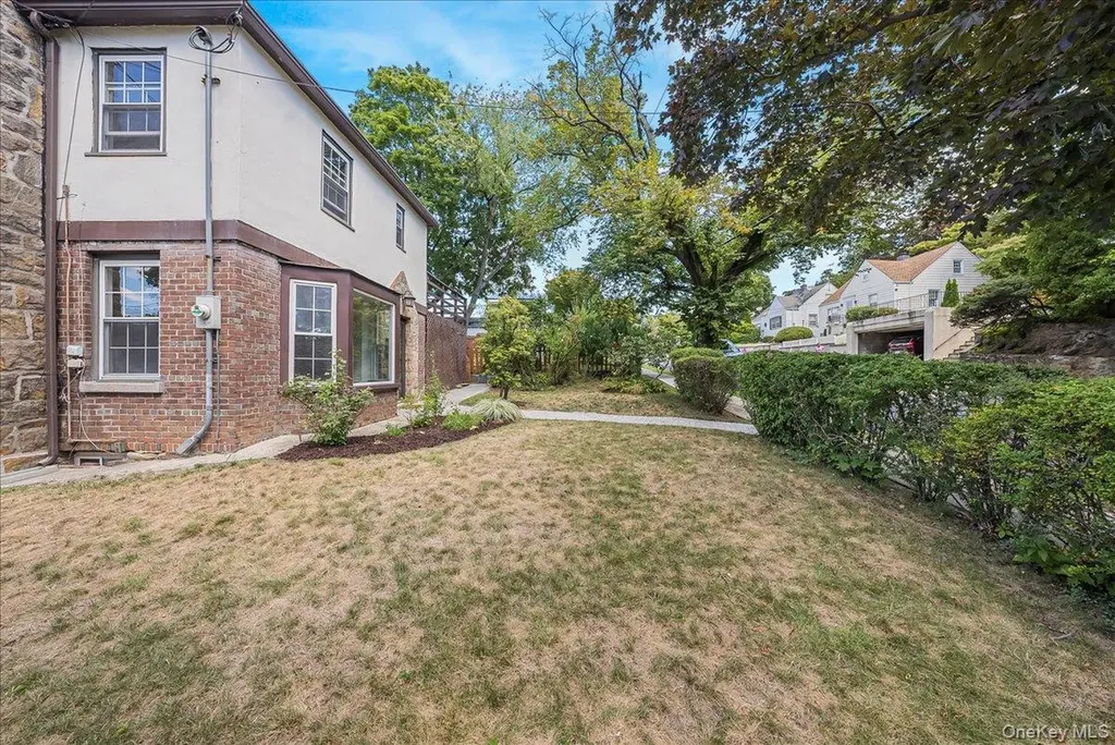 549 Park Avenue Yonkers NY 10703
