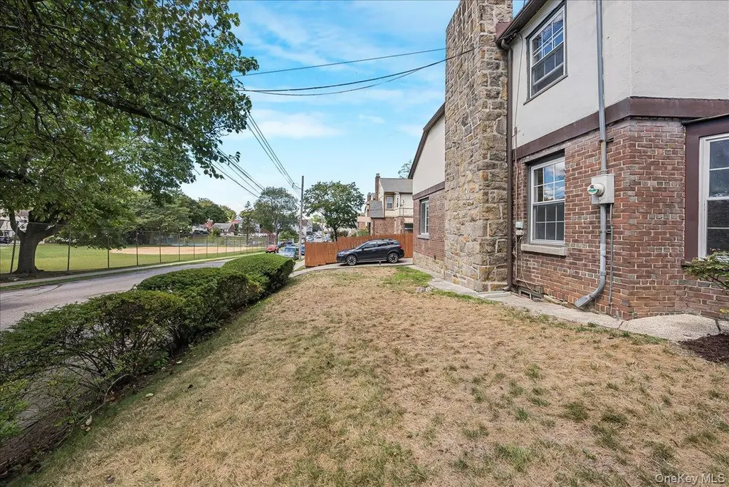549 Park Avenue Yonkers NY 10703