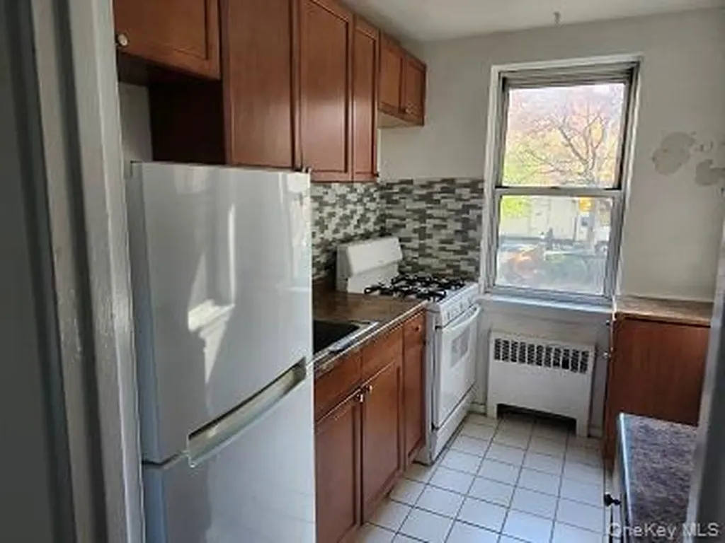 485 Bronx River Yonkers NY 10704