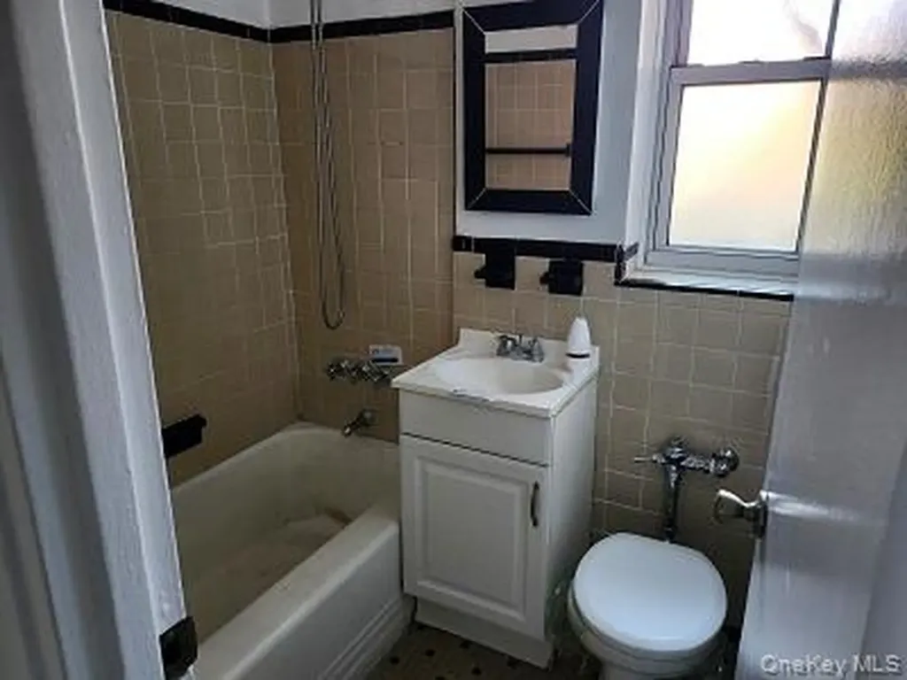 485 Bronx River Yonkers NY 10704