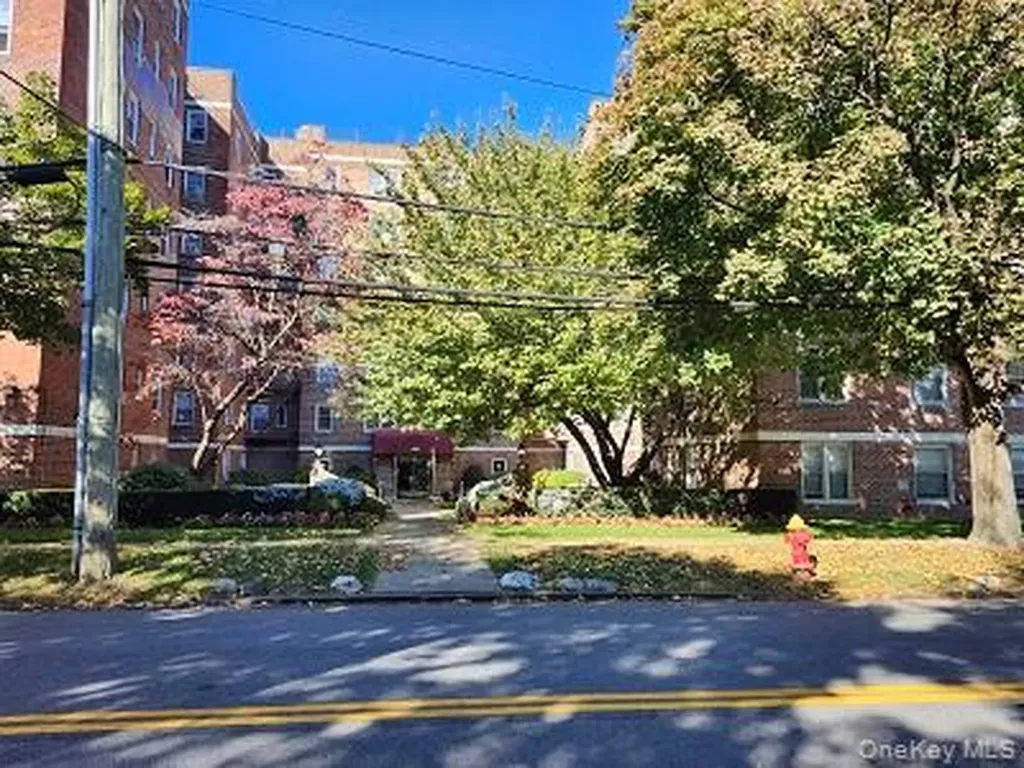 485 Bronx River Yonkers NY 10704