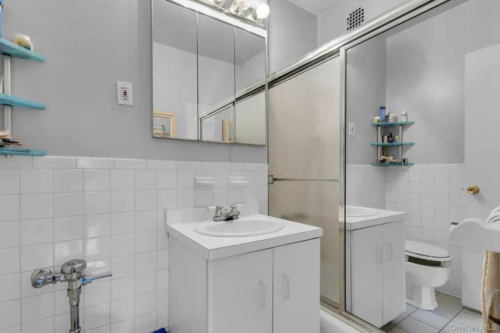 3901 Independence Avenue Bronx NY 10463