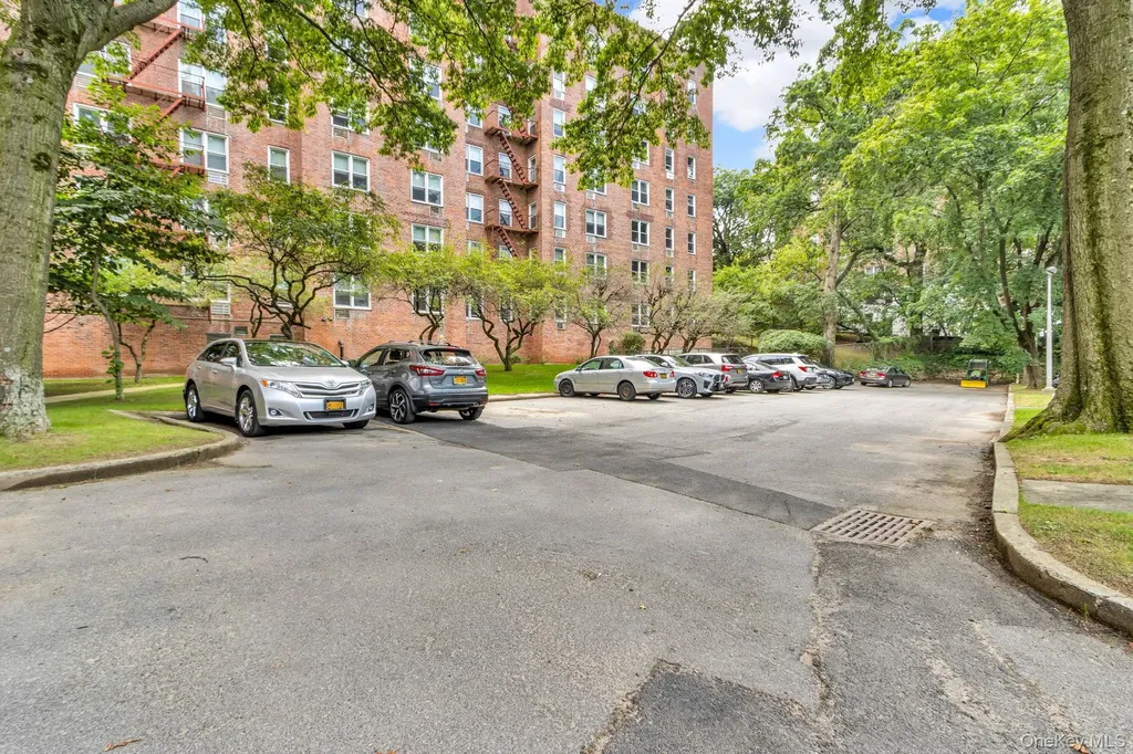 3901 Independence Avenue Bronx NY 10463