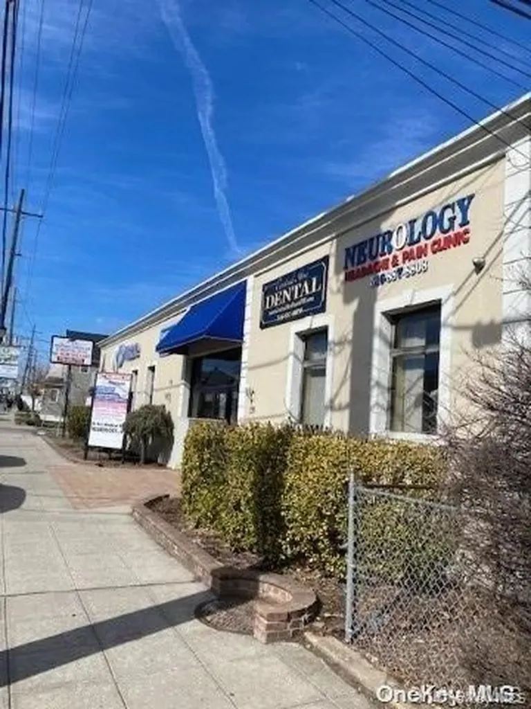 139 N Central Avenue Valley Stream NY 11580