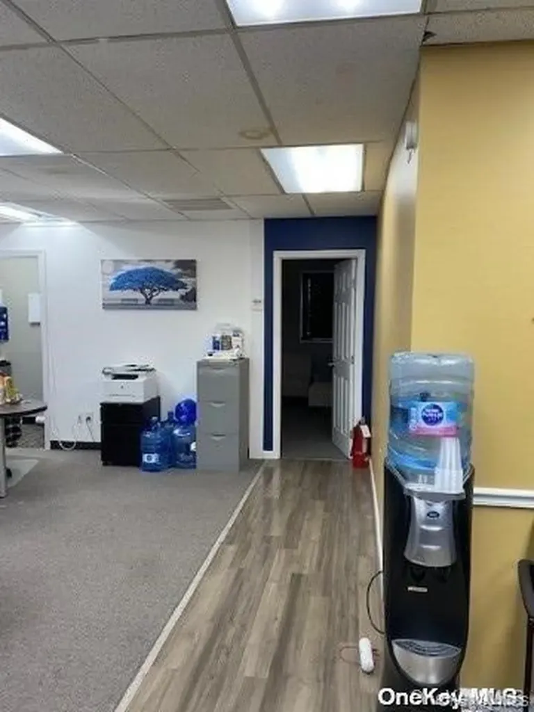 139 N Central Avenue Valley Stream NY 11580
