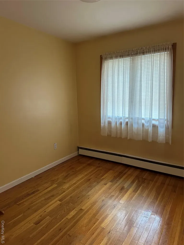 124 Dix Highway Dix Hills NY 11746