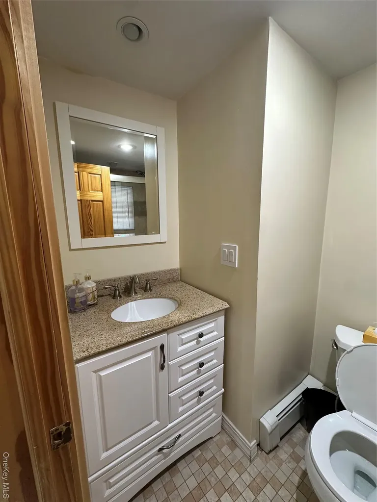 124 Dix Highway Dix Hills NY 11746
