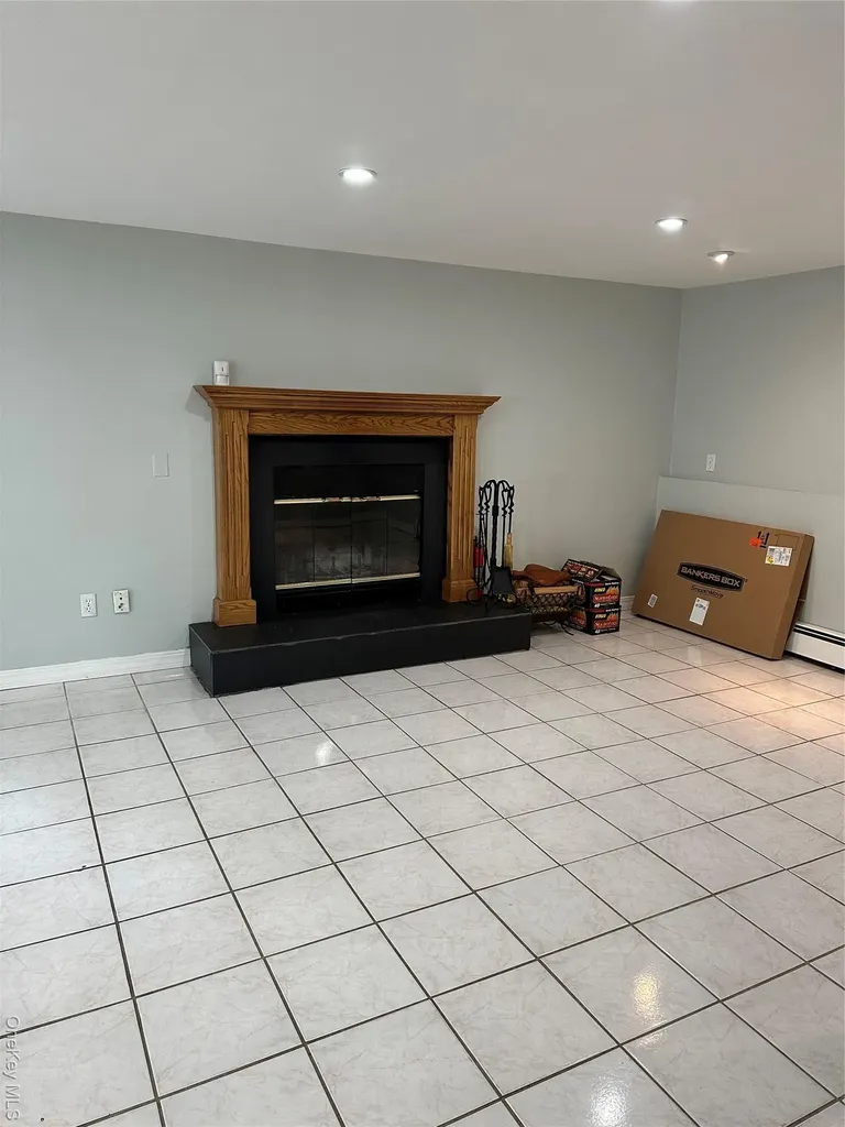 124 Dix Highway Dix Hills NY 11746