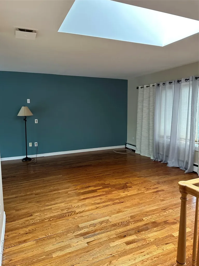 124 Dix Highway Dix Hills NY 11746