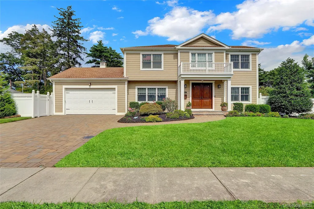 4 Middle Lane Jericho NY 11753