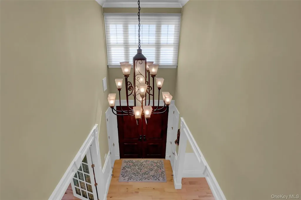 4 Middle Lane Jericho NY 11753