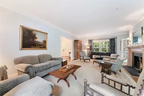 65 Garden Road Scarsdale NY 10583