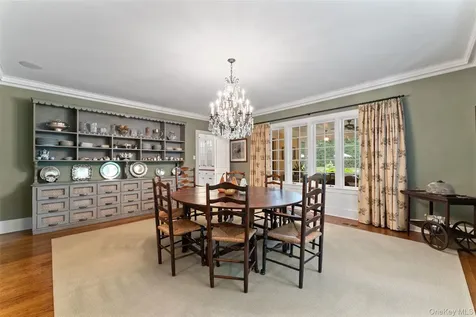 65 Garden Road Scarsdale NY 10583