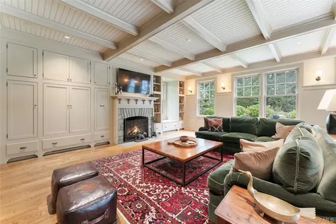 65 Garden Road Scarsdale NY 10583