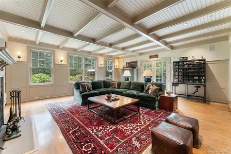 65 Garden Road Scarsdale NY 10583