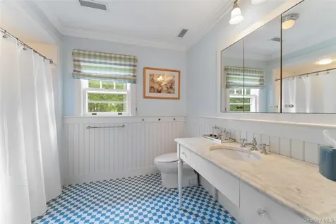 65 Garden Road Scarsdale NY 10583