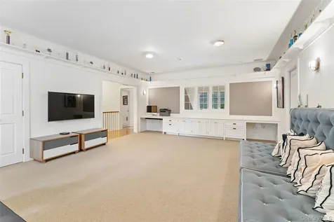 65 Garden Road Scarsdale NY 10583