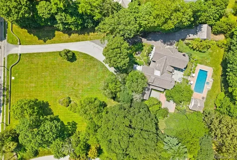 65 Garden Road Scarsdale NY 10583