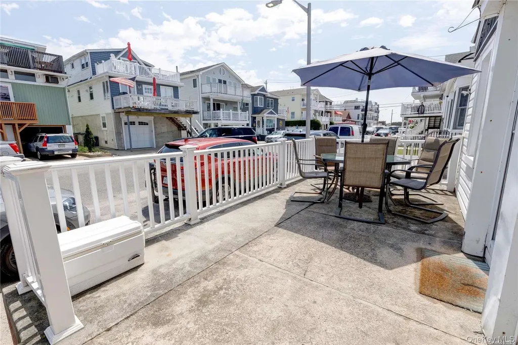33 Minnesota Avenue Long Beach NY 11561