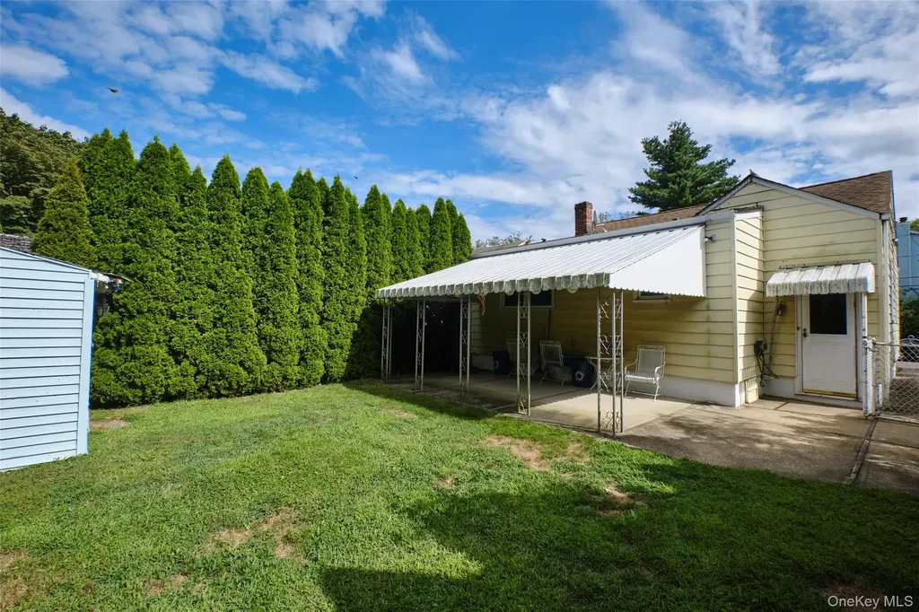 101 Hampton Avenue Albertson NY 11507
