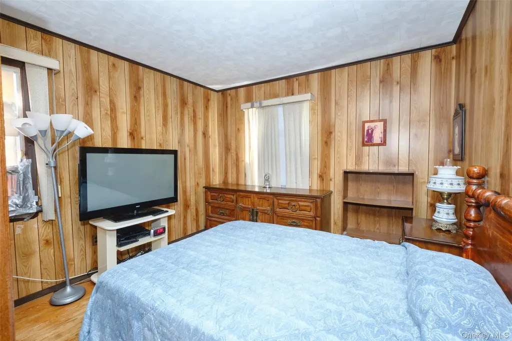 101 Hampton Avenue Albertson NY 11507