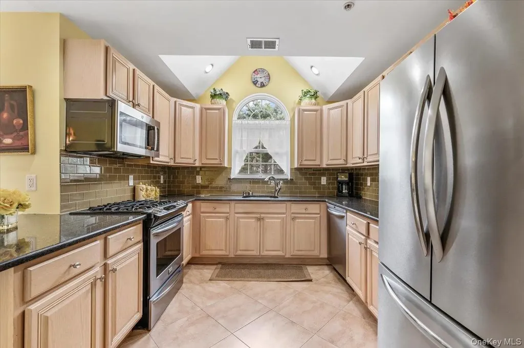 108 Joseph Lane Dix Hills NY 11746