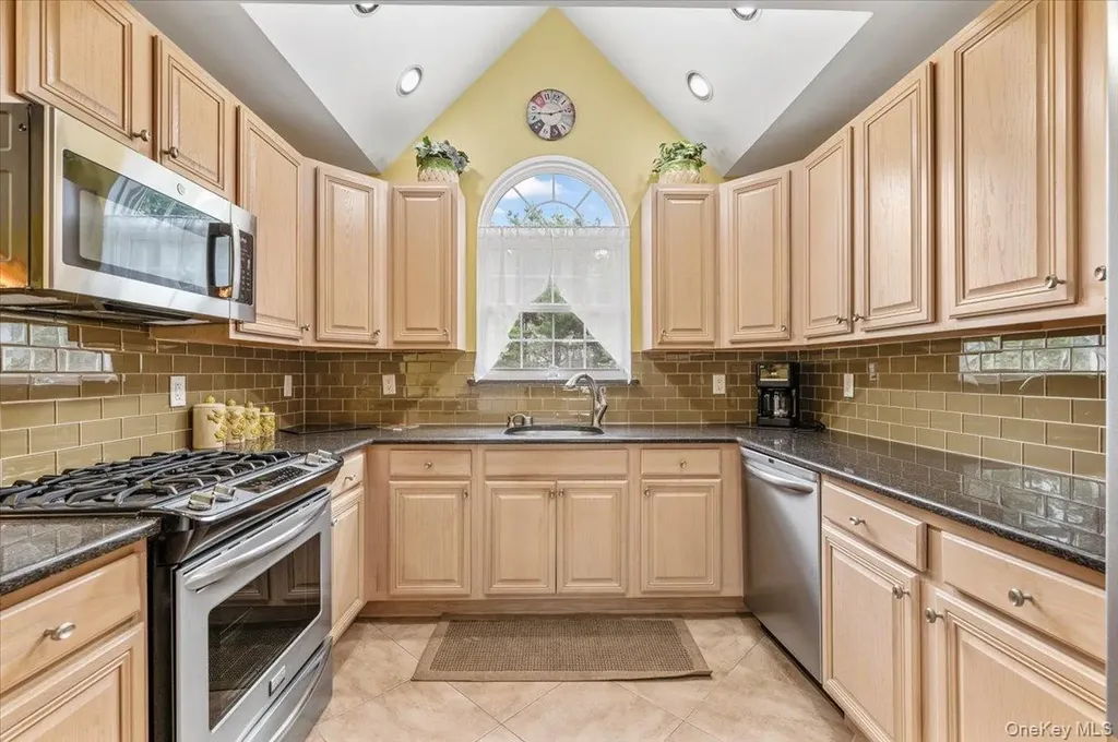 108 Joseph Lane Dix Hills NY 11746