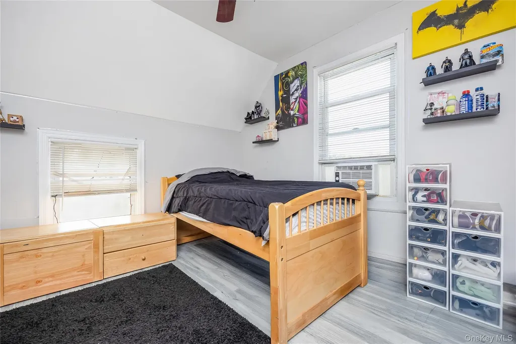25 1st Street Islip NY 11751