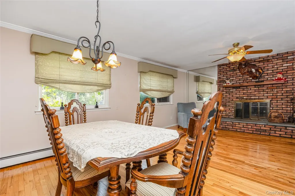 1340 Spur Drive S Islip NY 11751