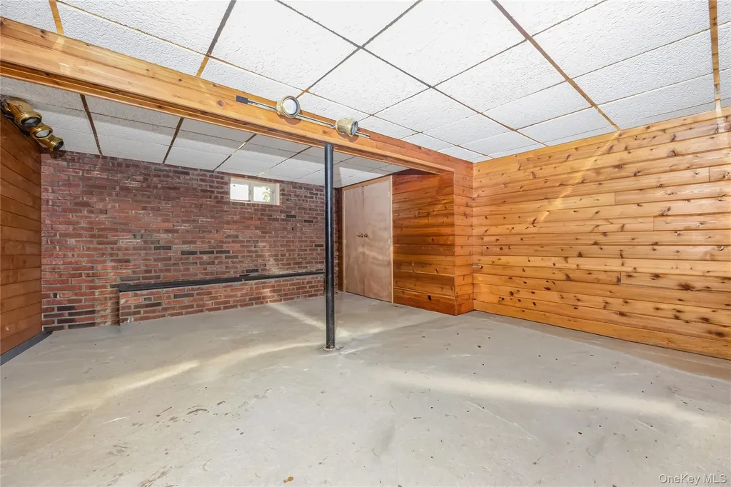 1340 Spur Drive S Islip NY 11751