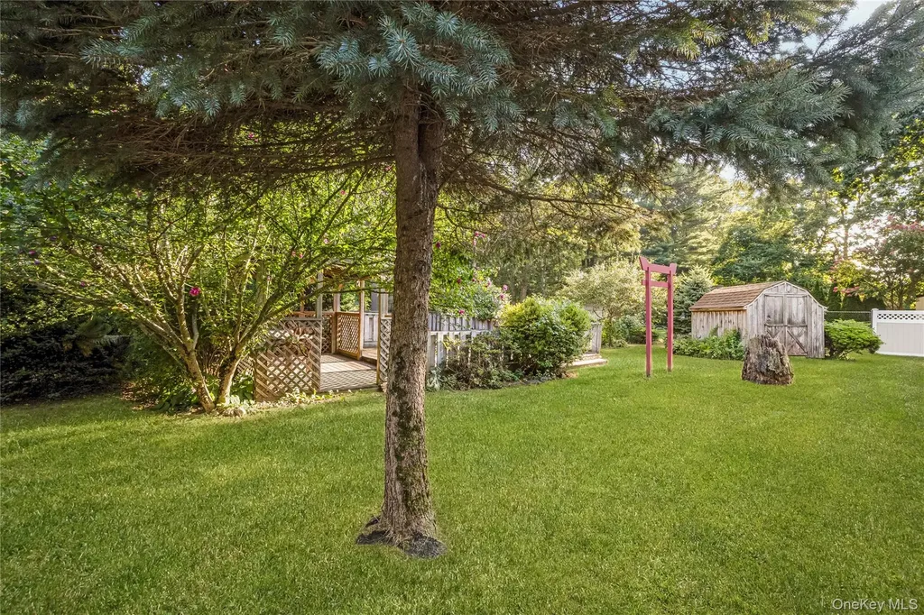 1340 Spur Drive S Islip NY 11751