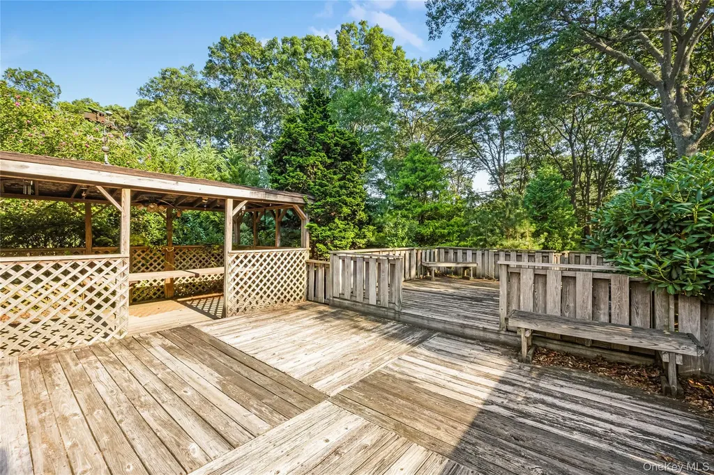 1340 Spur Drive S Islip NY 11751