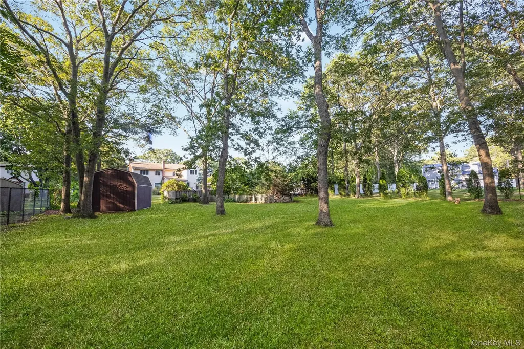 1340 Spur Drive S Islip NY 11751