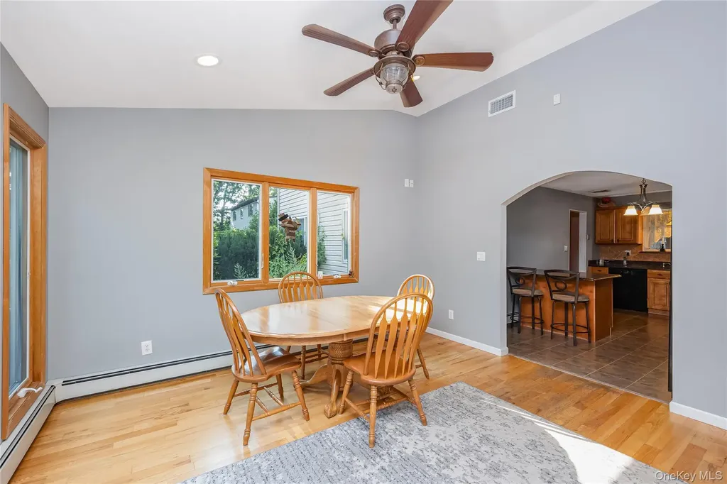 1340 Spur Drive S Islip NY 11751