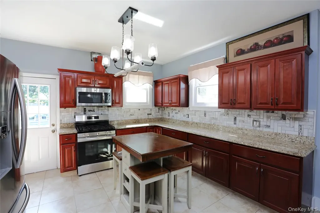 159 Smith Avenue Kingston NY 12401
