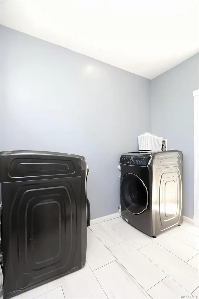 159 Smith Avenue Kingston NY 12401