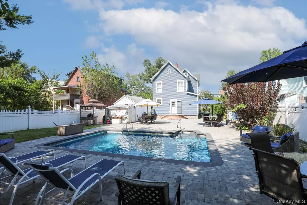 159 Smith Avenue Kingston NY 12401